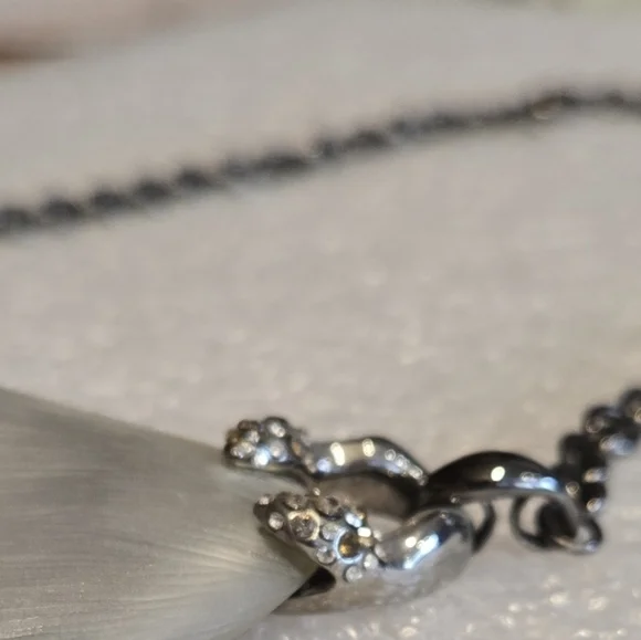 Alexis Bittar Lucite Gunmetal chain link necklace - Picture 6 of 6